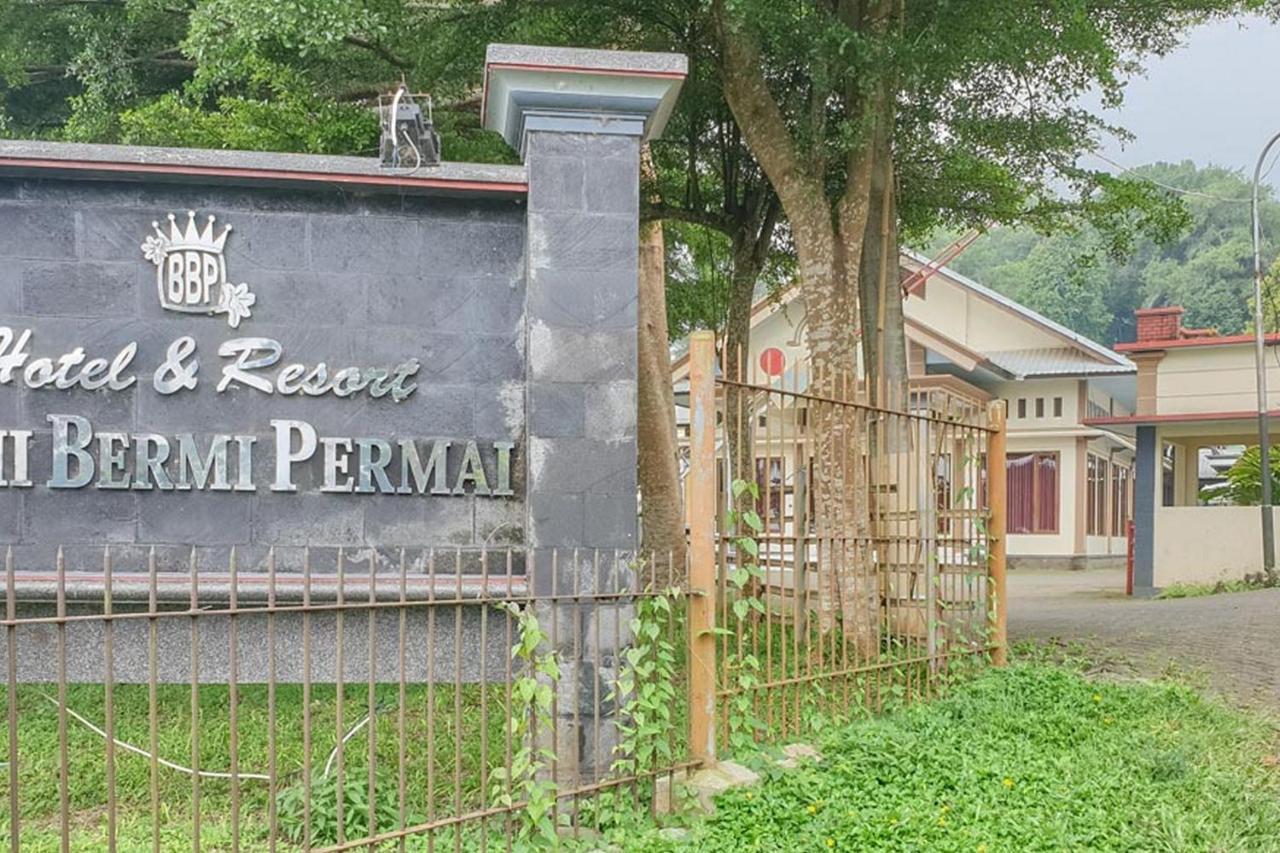 Hotel Bumi Bermi Permai Near Bermi Eco Park Mitra Reddoorz Probolinggo Εξωτερικό φωτογραφία