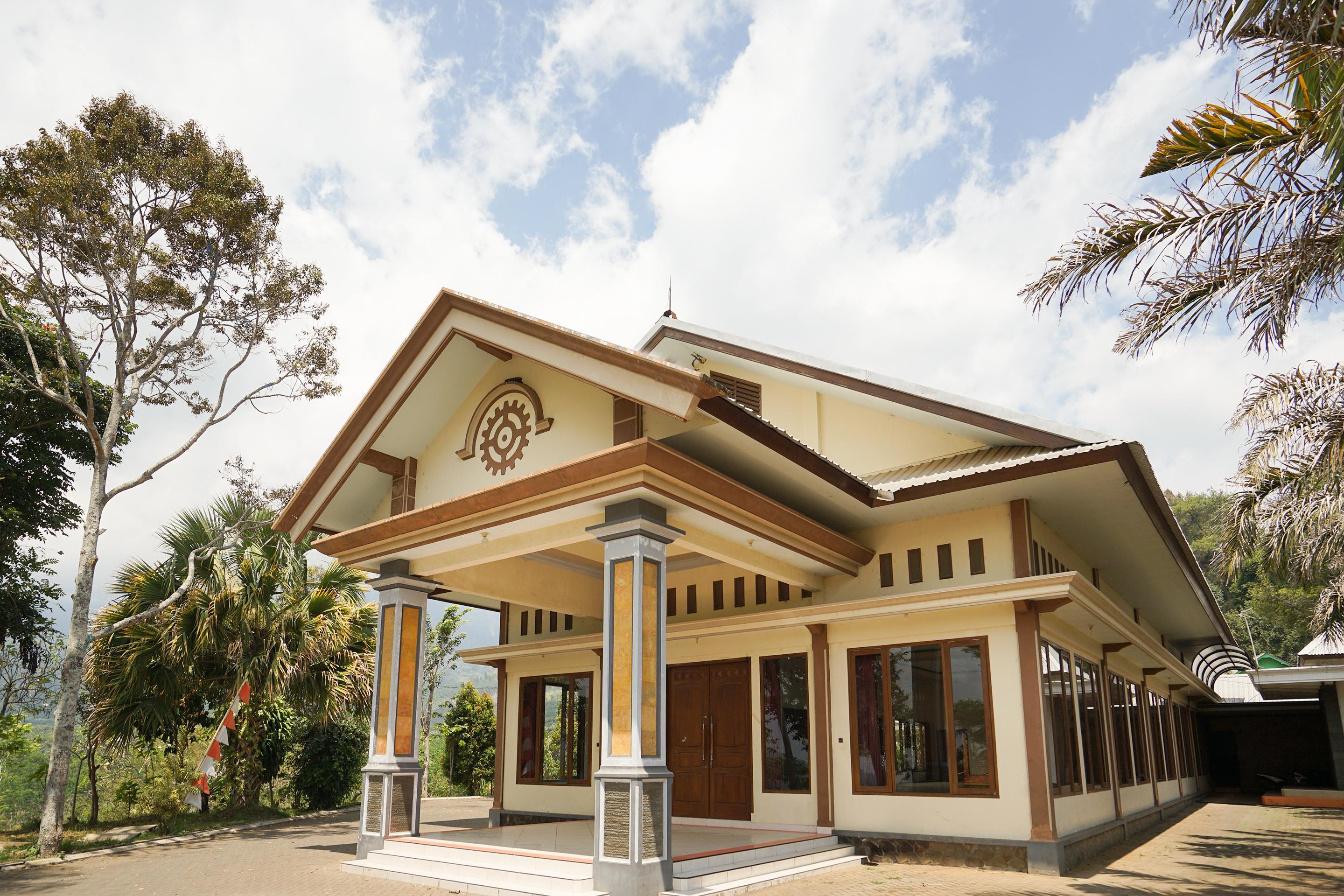 Hotel Bumi Bermi Permai Near Bermi Eco Park Mitra Reddoorz Probolinggo Εξωτερικό φωτογραφία